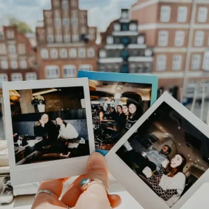 Polaroid Bilder von den Teammitgliedern