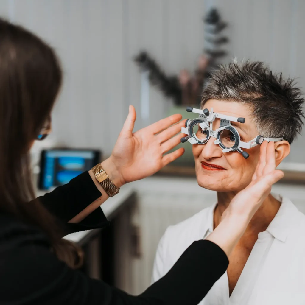 Der Optiker Beratungssituation