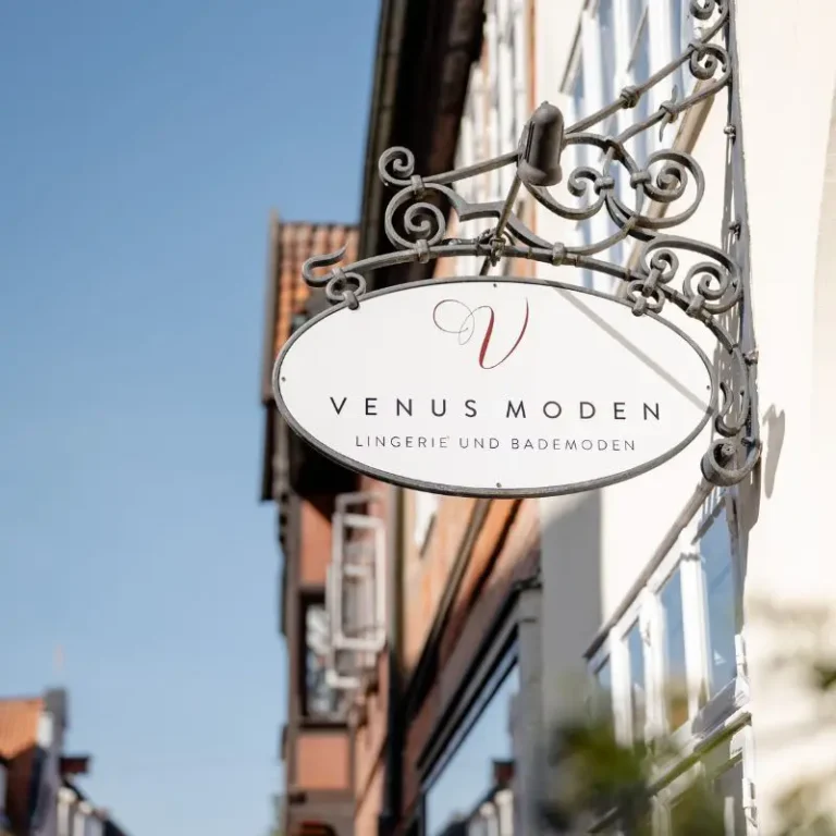 Venus Moden_schild_außen