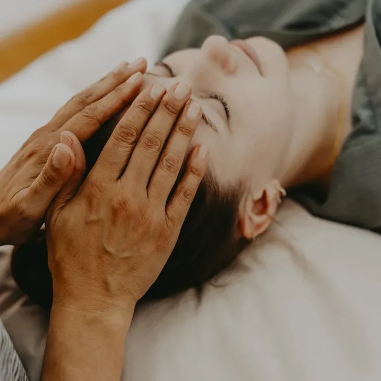 karo liebt massage reiki kopf