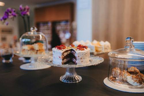 Leckere Kuchen und Torten genießen im Museumscafé Luna Lüneburg